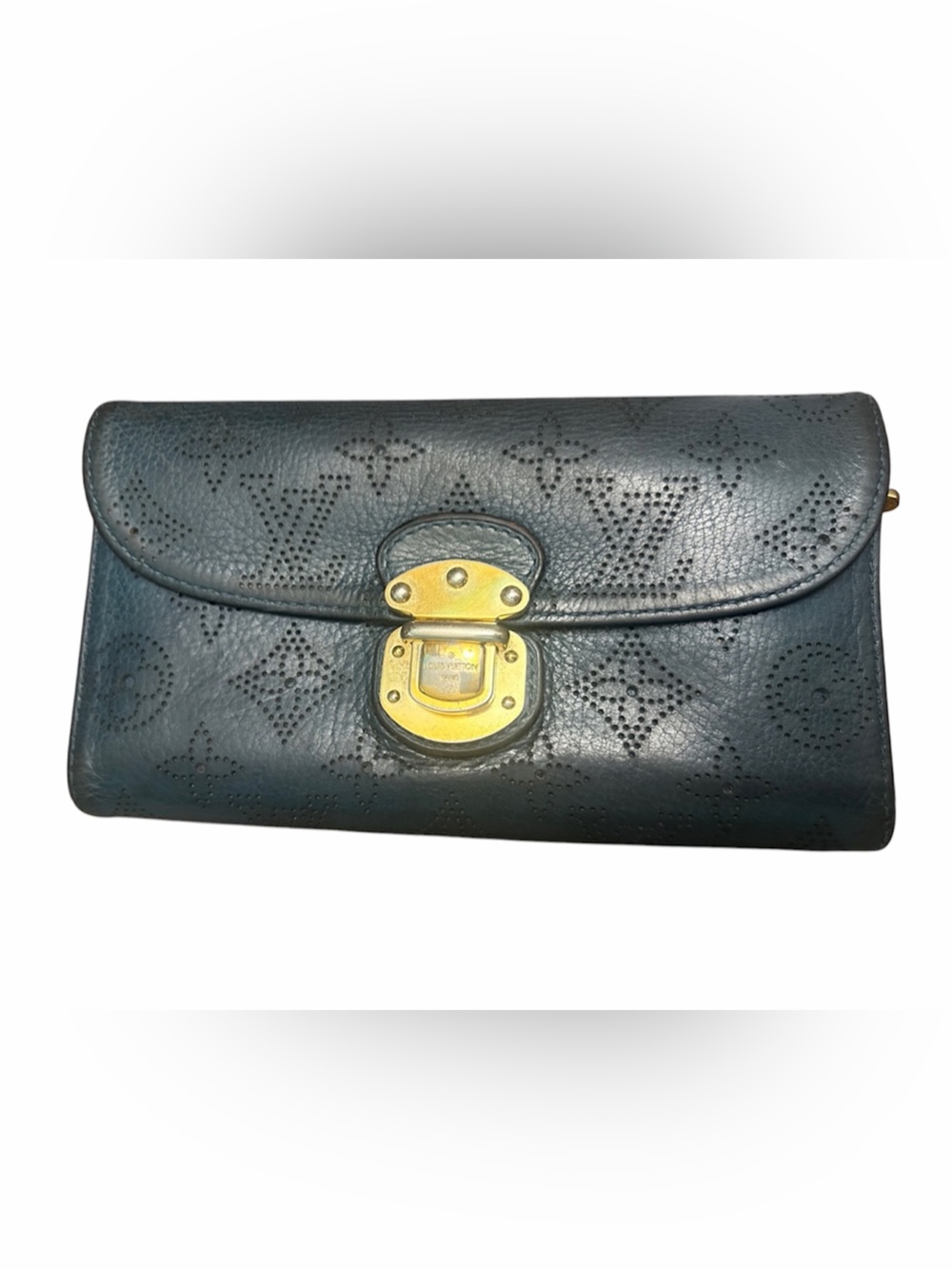 Louis Vuitton Mahina Long Wallet (callouts)